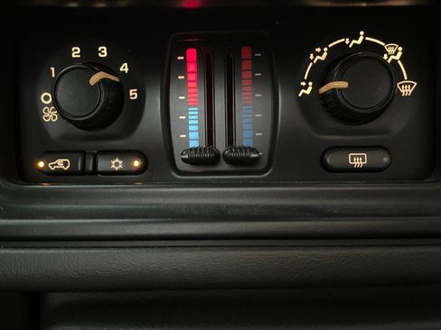 Used 2005 GMC Sierra 1500 SLE image 34