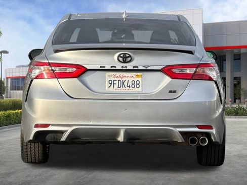 Certified 2020 Toyota Camry SE image 6