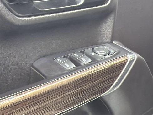 Used 2021 Chevrolet Silverado 1500 LT Trail Boss image 22