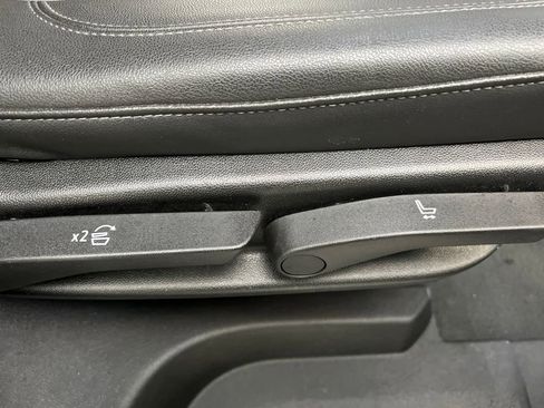 Used 2021 Chevrolet Tahoe LT image 19