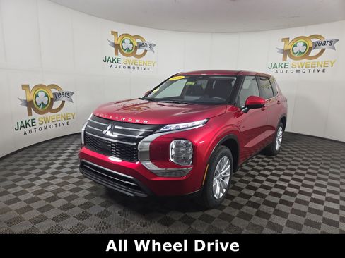 New 2026 Mitsubishi Outlander ES image 3