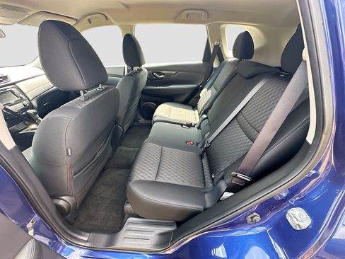 Used 2018 Nissan Rogue S AWD/4WD image 26