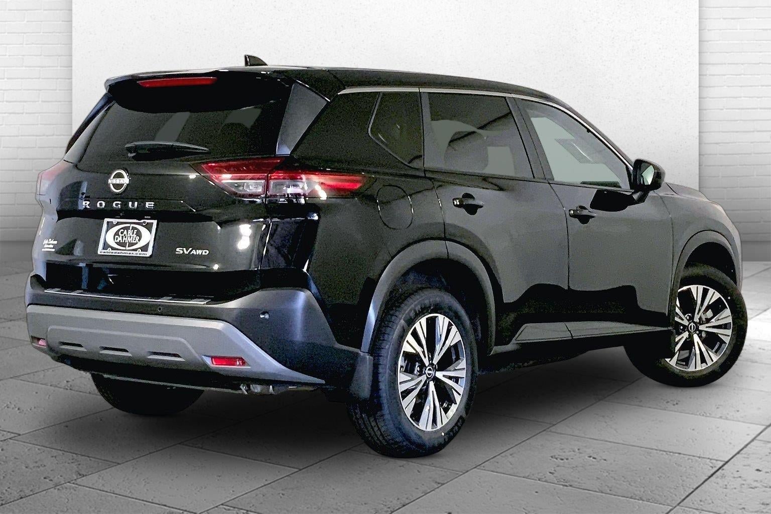 Used 2023 Nissan Rogue SV AWD/4WD image 5