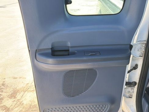 Used 1999 Ford F250 Lariat image 13