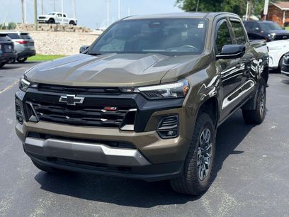 Used 2024 Chevrolet Colorado Z71 w/ Z71 Convenience Package 2