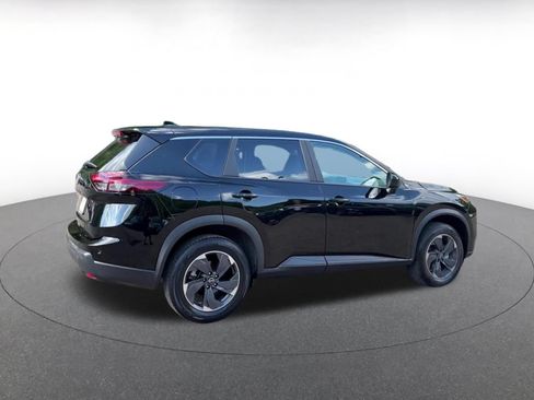 Used 2025 Nissan Rogue SV FWD image 12