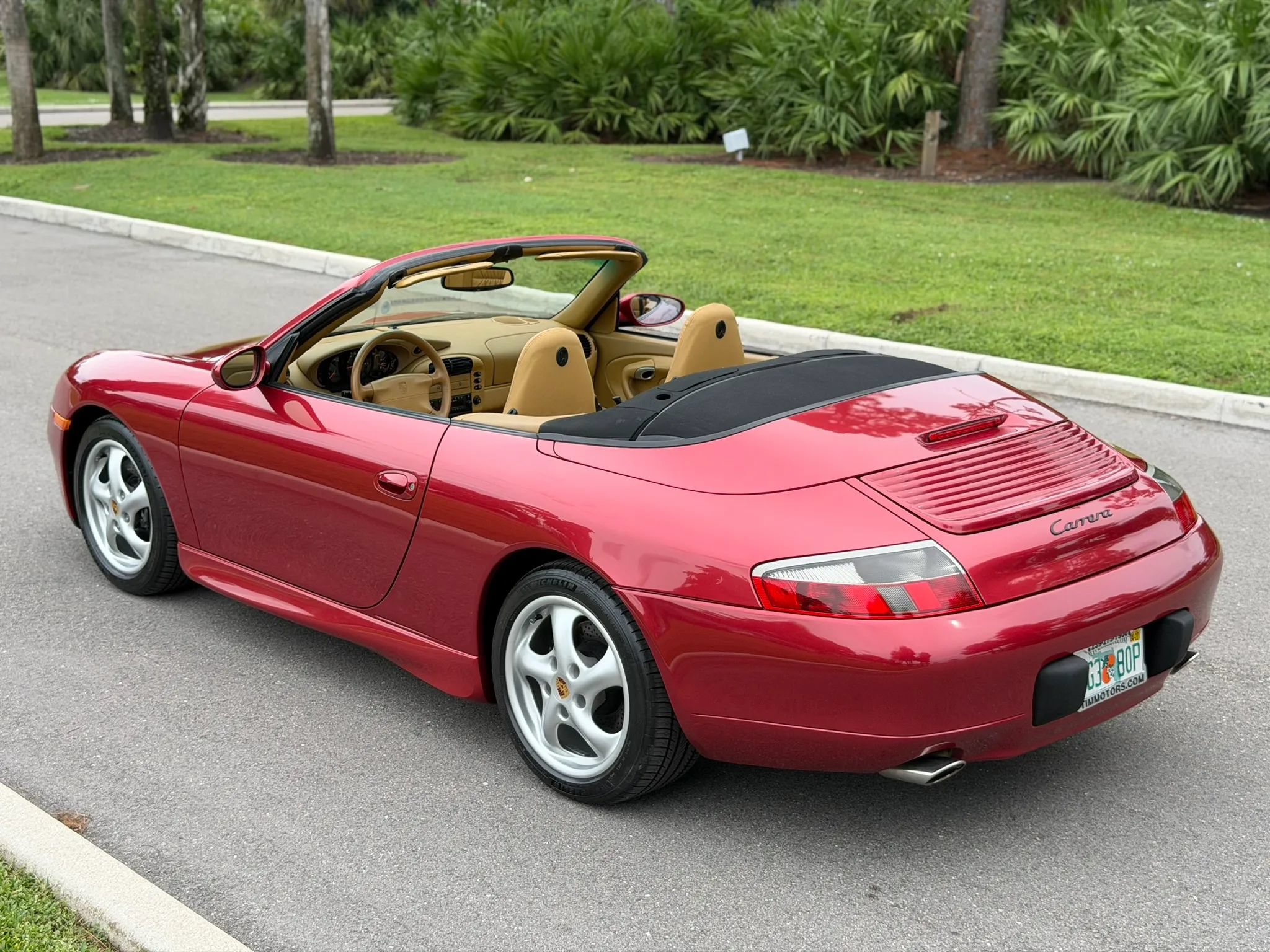 Used 2001 Porsche 911 Cabriolet image 24