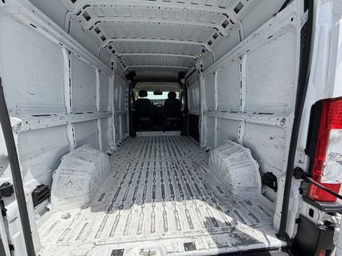 Used 2023 RAM ProMaster 2500 FWD image 11