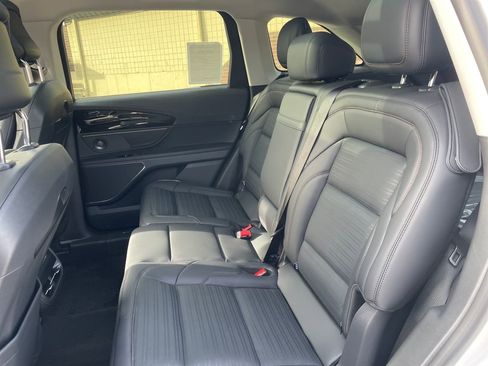 New 2026 Lincoln Nautilus Reserve w/ Jet Appearance Package image 17