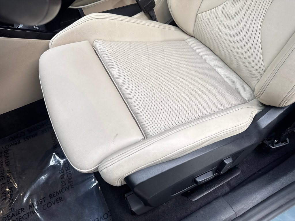 Used 2023 BMW X1 xDrive28i w/ Premium Package AWD/4WD image 32