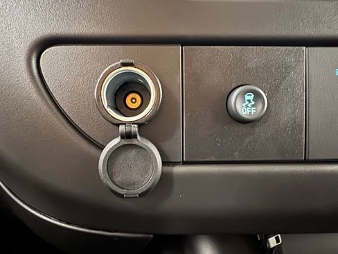 New 2025 Chevrolet Express 2500 Work Van w/ Driver Convenience Package image 17