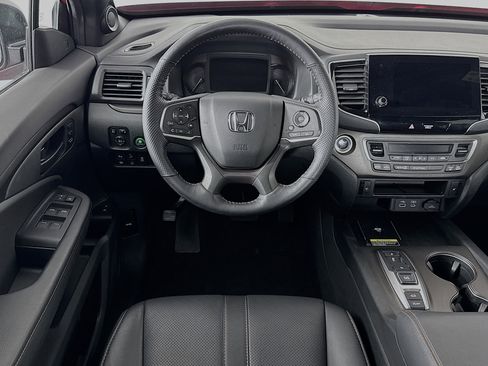 Certified 2025 Honda Passport TrailSport image 23