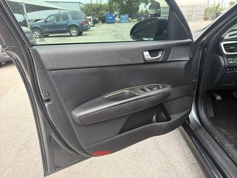 Used 2020 Kia Optima SE FWD image 8