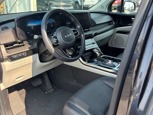 Used 2024 Kia Carnival SX FWD image 9