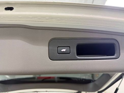 Used 2016 Honda Odyssey EX-L image 9
