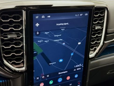 Used 2024 Ford Ranger Lariat w/ Trailer Tow Package image 13