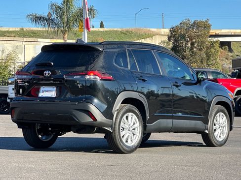 New 2026 Toyota Corolla Cross LE image 5