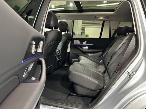 New 2026 Mercedes-Benz GLS 450 4MATIC image 11