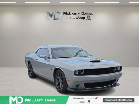 Used 2021 Dodge Challenger R/T w/ Blacktop Package image 1