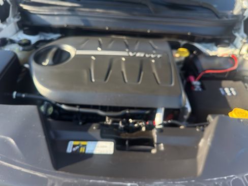 Used 2016 Jeep Cherokee Sport image 10