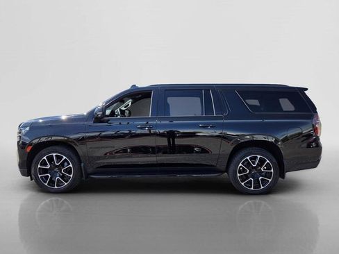 Used 2023 Chevrolet Suburban RST w/ Luxury Package AWD/4WD image 2