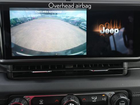 Used 2024 Jeep Wrangler Unlimited Rubicon image 23