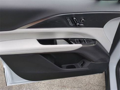 New 2026 Cadillac Lyriq Luxury image 23