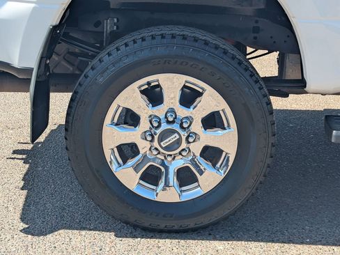 Used 2019 Ford F250 Lariat w/ Chrome Package image 10