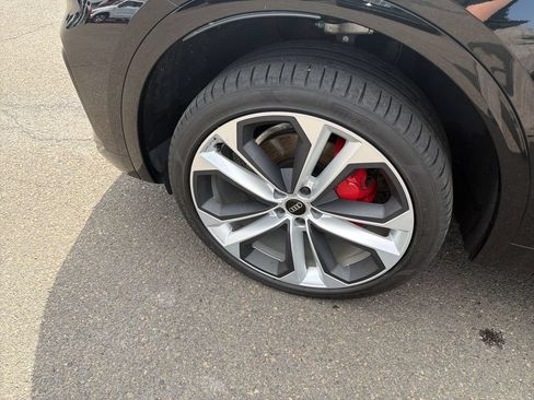 Used 2024 Audi Q5 2.0T Premium Plus AWD/4WD image 30