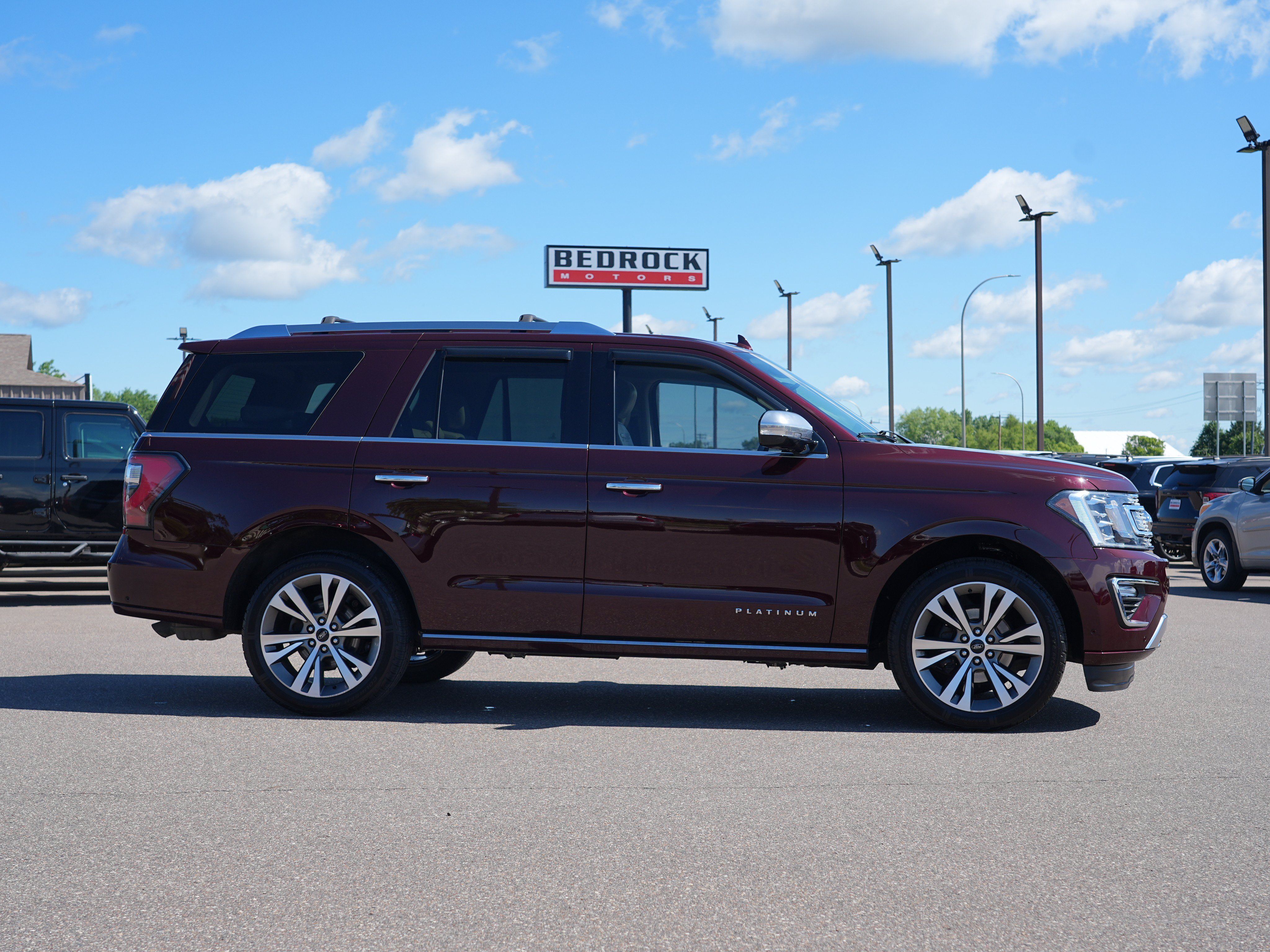 Used 2020 Ford Expedition Platinum AWD/4WD image 2