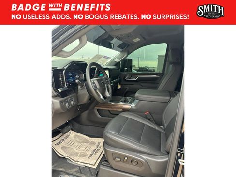 Used 2025 Chevrolet Silverado 2500 LT w/ Trail Boss Package AWD/4WD image 11