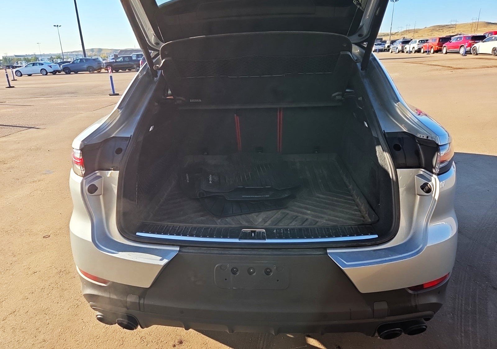 Used 2020 Porsche Cayenne AWD/4WD image 12