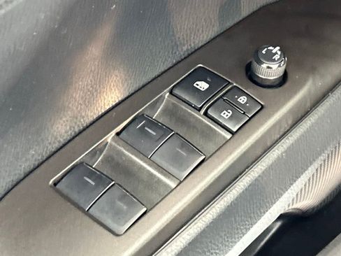 Used 2022 Toyota Camry SE w/ Convenience Package image 33