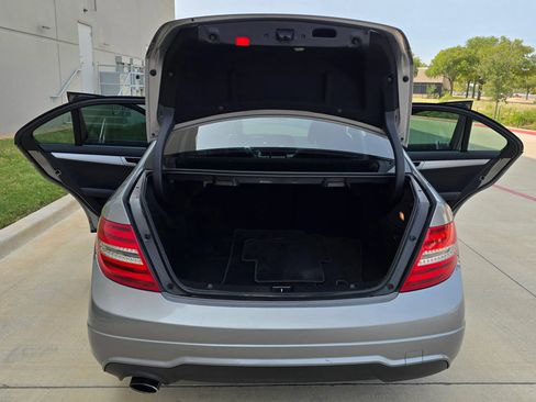 Used 2013 Mercedes-Benz C 250 Sedan image 11