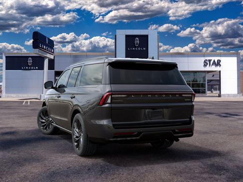 New 2027 Lincoln Navigator Reserve w/ Jet Appearance Package AWD/4WD image 8