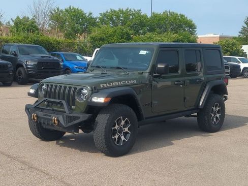 Used 2022 Jeep Wrangler Unlimited Rubicon w/ Cold Weather Group AWD/4WD image 7