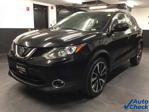 Used 2018 Nissan Rogue Sport SL w/ SL Premium Package AWD/4WD image 5