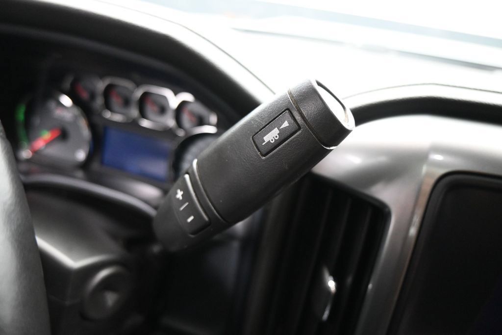 Used 2018 Chevrolet Silverado 2500 LTZ w/ Midnight Edition AWD/4WD image 24