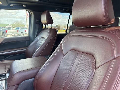 Used 2022 Ford Expedition Limited AWD/4WD image 23