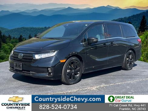 Used 2023 Honda Odyssey Sport image 1