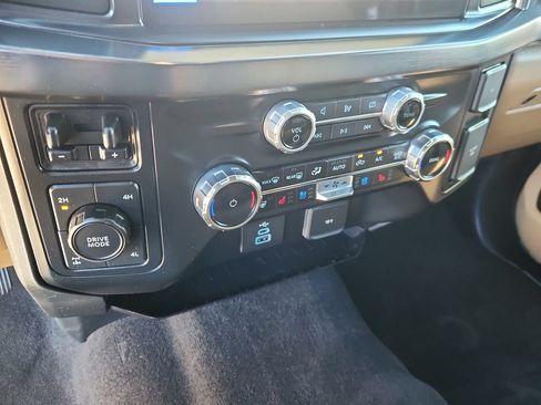 Used 2024 Ford F250 Lariat AWD/4WD image 24
