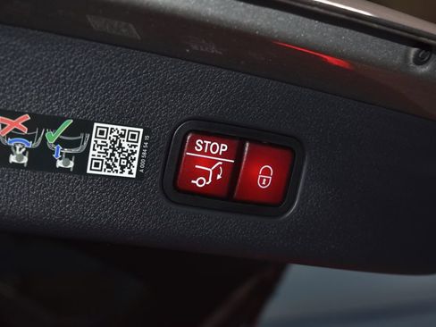 Certified 2024 Mercedes-Benz GLC 300 4MATIC image 27