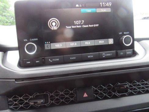Used 2023 Honda Accord LX image 36
