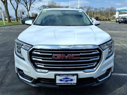 Certified 2024 GMC Terrain SLT AWD/4WD image 2