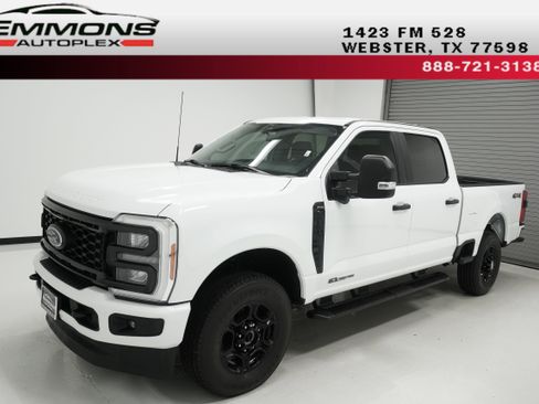 Used 2023 Ford F250 4x4 Crew Cab Super Duty image 1