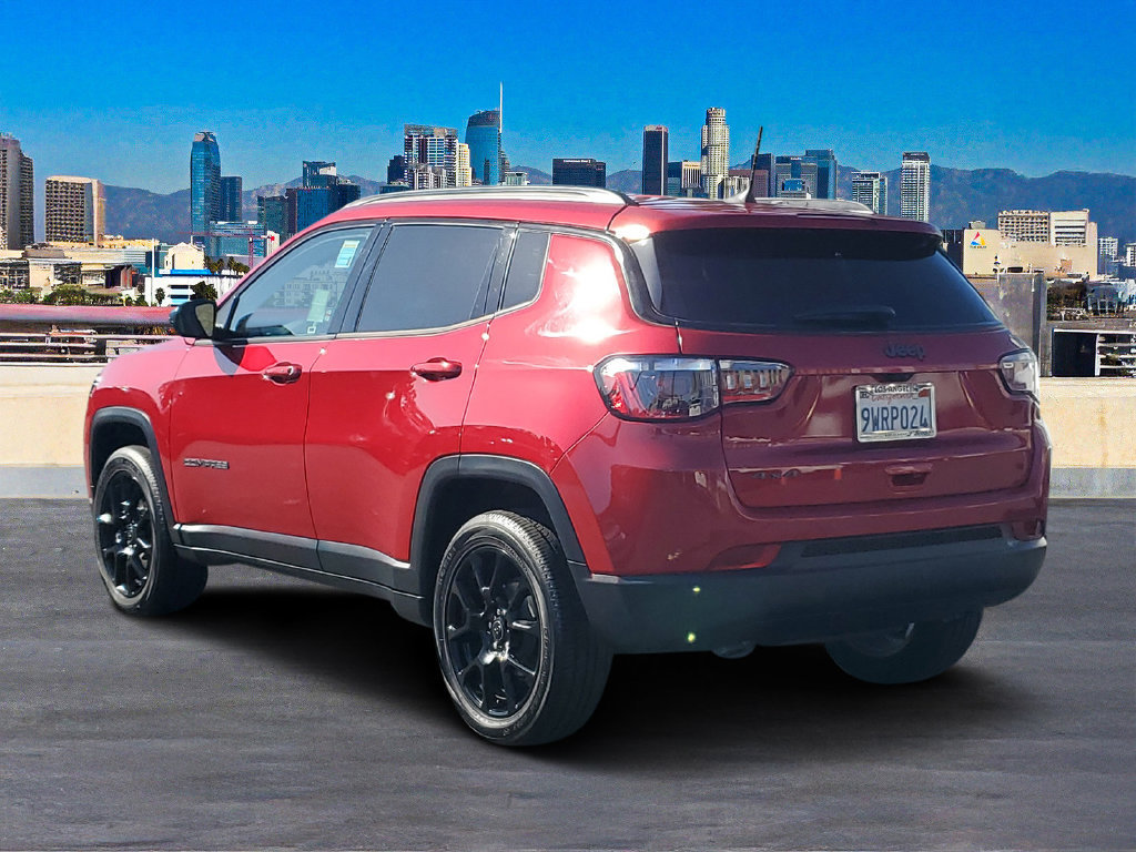 Used 2026 Jeep Compass Latitude AWD/4WD image 5