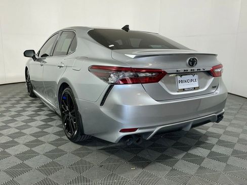 Used 2021 Toyota Camry XSE FWD image 5