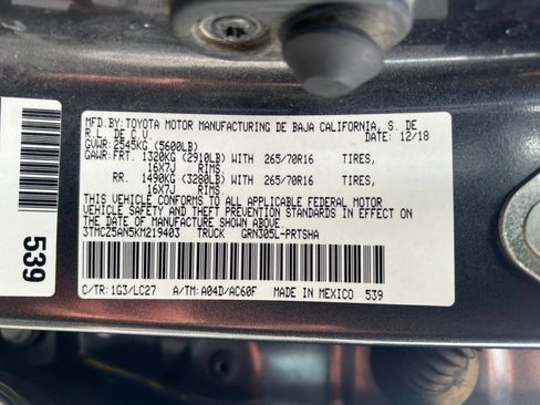 Used 2019 Toyota Tacoma TRD Off-Road AWD/4WD image 33