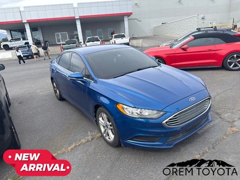 Used 2018 Ford Fusion SE FWD image 16