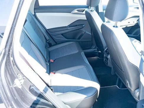 New 2026 Volkswagen Taos SE FWD image 39